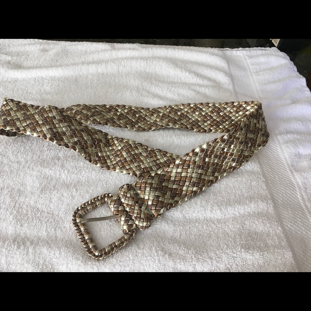 Cache leather belt
